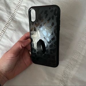 Black Leopard Loopy Case iPhone XR